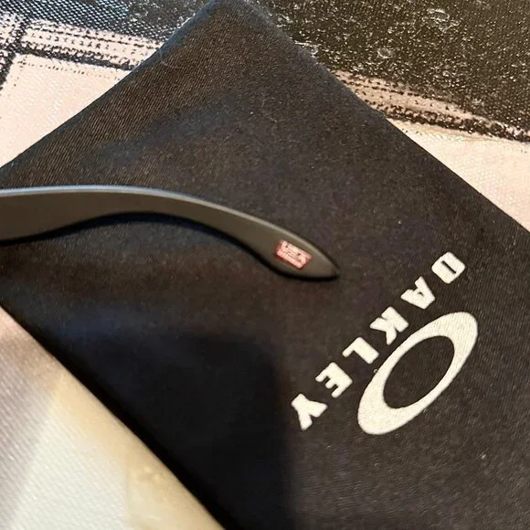 OO9102 Oakley Holbrook Chrome Iridium Prizm Polarized Sunglasses - Picture 10 of 10